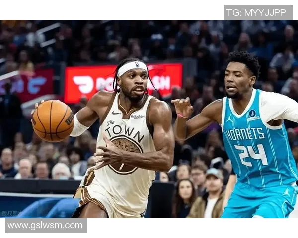 金舟多勇士与多伦多猛龙队的激烈对决展现篮球魅力与团队精神